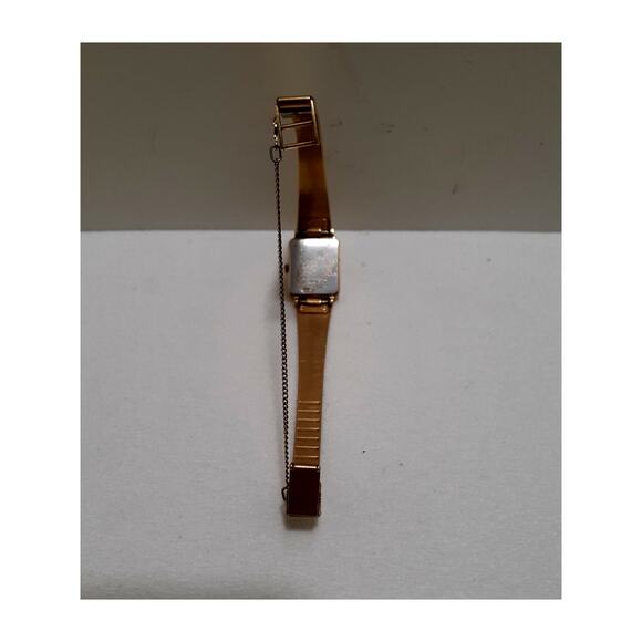 Vintage Seiko Ladies Wristwatch Gold Tone Quartz Japan Movement